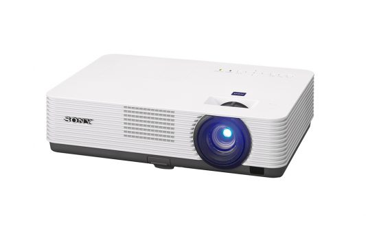 Videoproiettori Sony, i quattro modelli della D-Series puntano in alto