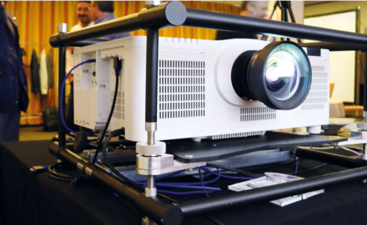 Maxell – Importanti novità per la gamma di vpr professionali