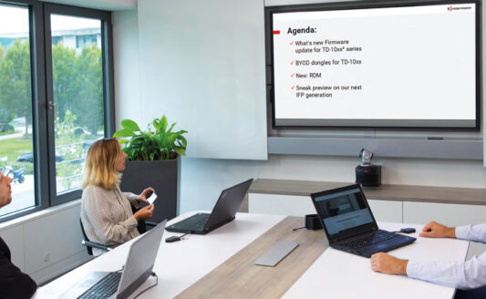 Kindermann Klick & Show: presentare con facilità i contenuti di laptop e dispositivi mobili