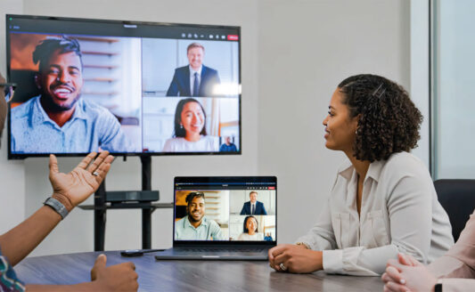 Bose VB1 e VB-S, videobar all-in-one per grandi e piccoli spazi, sale e huddle room