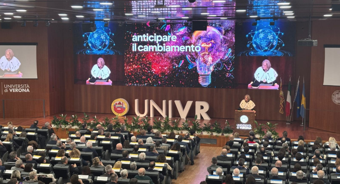 All’Università di Verona, un LED wall scorrevole trasforma l’Aula Magna del Polo Zanotto