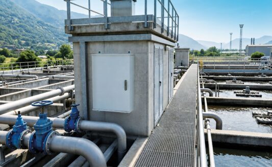 Hager Bocchiotti Orion plus poliestere: affidabilità, resistenza e prestazioni elevate anche nelle installazioni in ambienti complessi